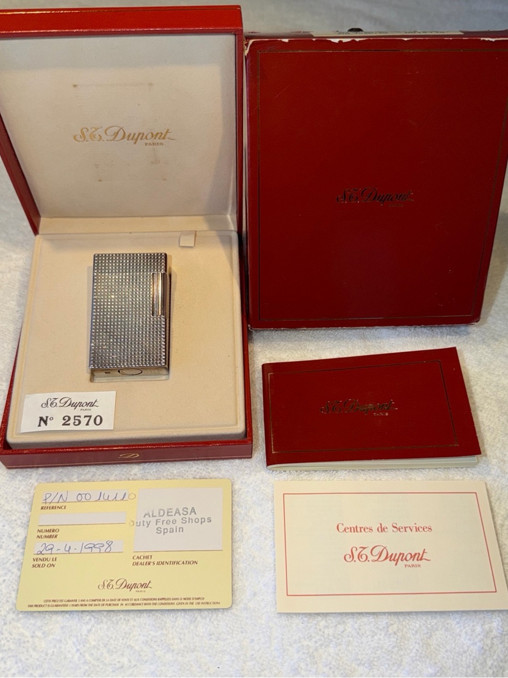 Silver Textured Men’s Lighter